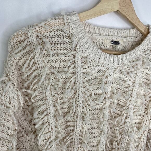 BKE Gimmicks Cream Textured Knit Crewneck Sweater Women's Size X-Small XS - Picture 4 of 7